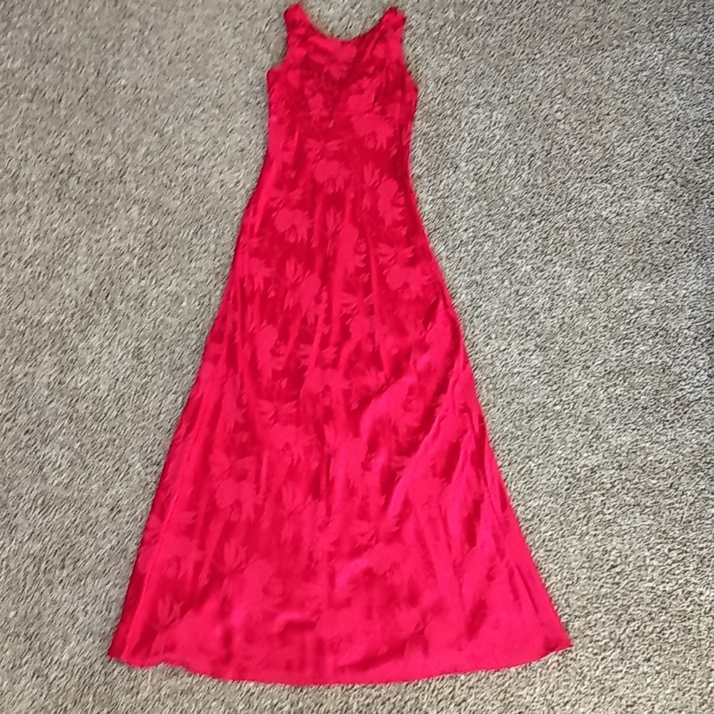 Red Formal - Picture 2 of 9